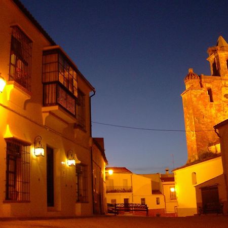 Casa Rural Y Restaurante Casa Adriano Guest House อลานีส ภายนอก รูปภาพ