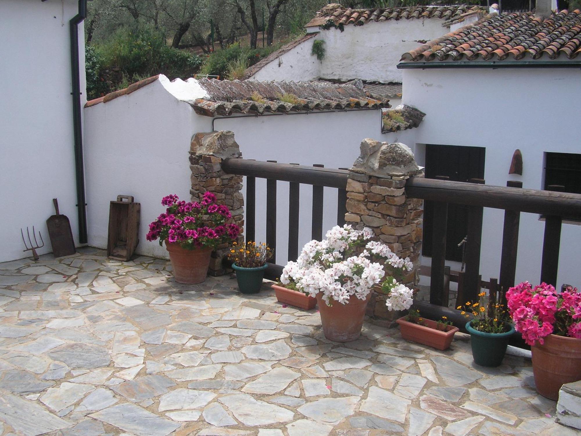 Casa Rural Y Restaurante Casa Adriano Guest House อลานีส ภายนอก รูปภาพ