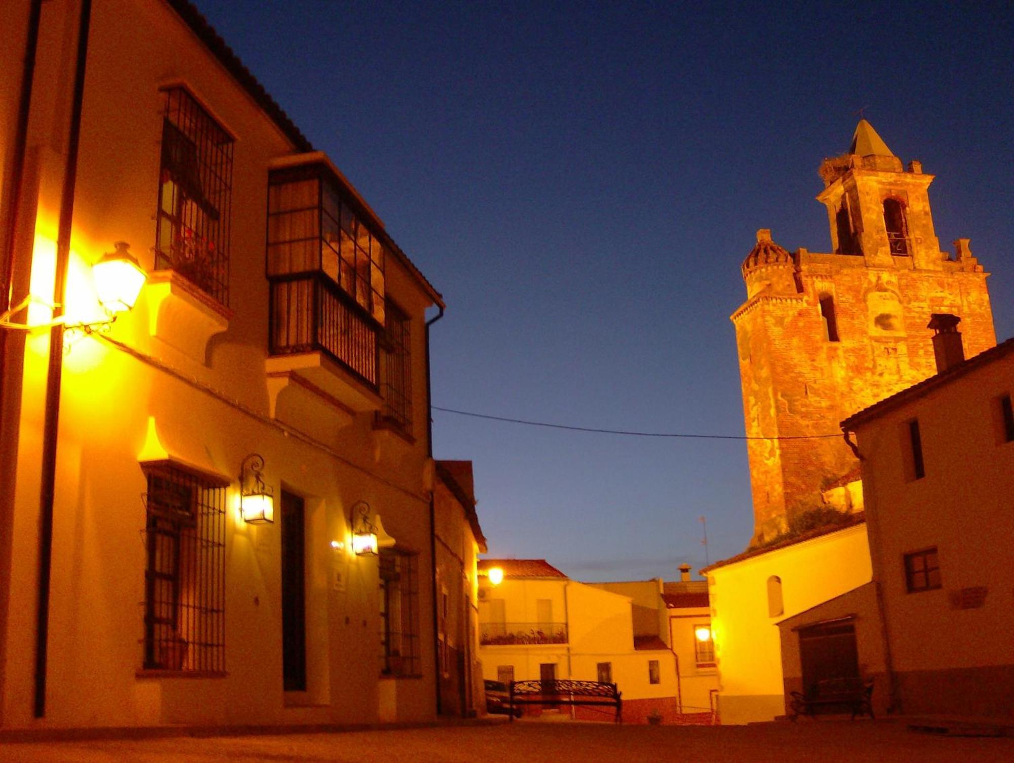 Casa Rural Y Restaurante Casa Adriano Guest House อลานีส ภายนอก รูปภาพ